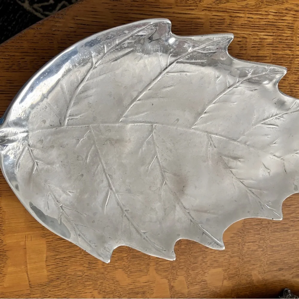 Mariposa Silver Leaf Serveware Tray